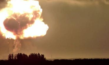 Cabo Cañaveral: explotó el cohete New Glenn de Blue Origin durante un ensayo de motores en la plataforma de lanzamiento