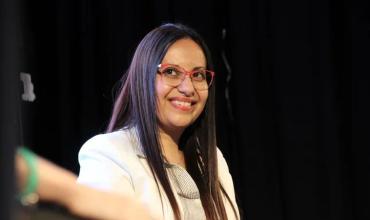 Natalia Álbarez Gómez: la universidad debe funcionar como un "puente" y no como un "muro".