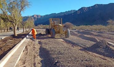 Vialidad Provincial avanza con tareas de mejora vial en distintos departamentos
