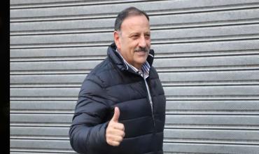Quintela volvió a apuntar contra Milei y aseguró: "El chat de los gobernadores está apagado"