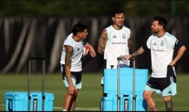 Los jugadores de la Selección Argentina que estarán en el debut ante Argelia y los que no
