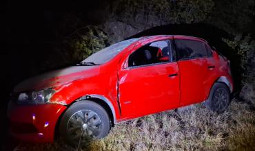 Una policía protagonizó un vuelco sobre Ruta Provincial 9
