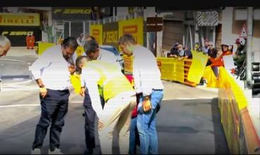 El problema con el asfalto levantado que causó choques, abandonos y una bandera roja en el GP de Mónaco de la Fórmula 1