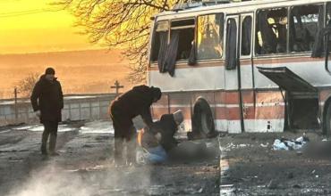 Atribuyen a Ucrania dron que impactó a autobús que transportaba a niños bielorrusos