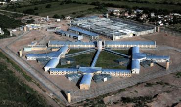 Córdoba: 11 agentes del Servicio Penitenciario irán a juicio por golpear y maltratar a dos internas