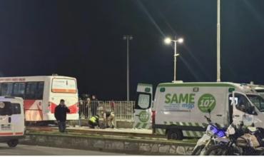 Tragedia y muerte en Mar del Plata: un colectivo subió a una vereda en la rambla y atropelló a varias personas