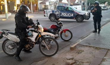 Dos motociclistas protagonizaron un choque frente a la EPET N° 1