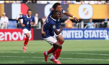 Con un doblete de Mbappé, Francia aplastó a Suecia y será el rival de Paraguay en octavos