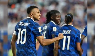 Mbappé a la caza de Messi: marcó un doblete y quedó a un gol de ser el máximo artillero de los mundiales