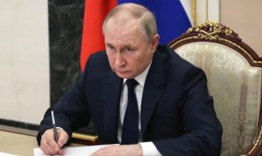 Putin asegura que logró la "completa liberación" de la República de Lugansk