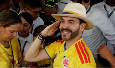 Transición en Colombia: De la Espriella acusó a Petro de intentar un golpe de Estado y pidió ayuda a las Fuerzas Armadas