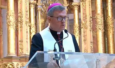 El Arzobispo Jorge García Cuerva reconoció que el Gobierno pidió el Tedeum y reveló que «los Kirchner no querían escuchar a Bergoglio»