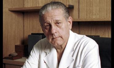 En honor a Favaloro, se conmemora el Día Nacional de la Medicina Social