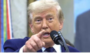 Escalada: Donald Trump va por la Corte Penal Internacional con una estrategia para debilitarla