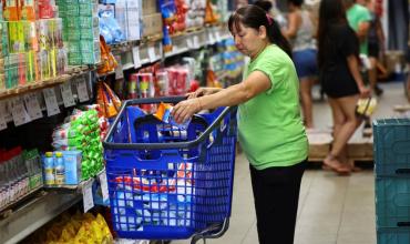 Una familia tipo ya necesita más de $1,5 millones al mes para no ser pobre