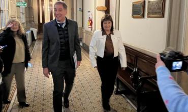 Mientras siguen las negociaciones por la reforma electoral, el oficialismo reactiva su agenda legislativa en el Senado