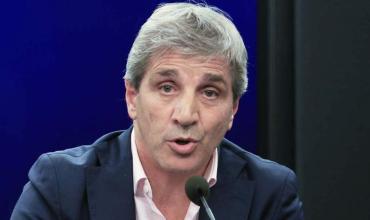 Qué dijo Luis Caputo sobre el déficit fiscal de junio