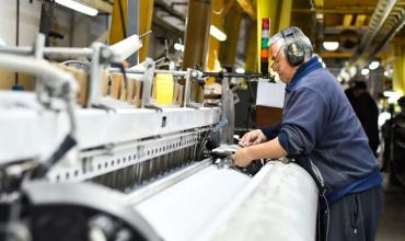 Textiles declararon el estado de alerta por el “estancamiento de la discusión salarial”