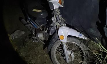 Motocicleta robada apareció abandonada y fue recuperada en barrio Rey Primero