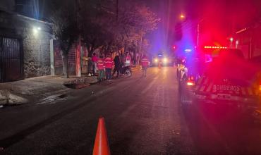 Choque entre dos motocicletas: un joven sufrió lesiones y dos menores salieron ilesas