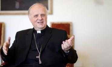 Llega al país el nuevo embajador del Vaticano y crece la expectativa sobre la visita del papa León XIV