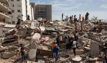A casi un mes del terremoto, persisten los rescates y crece la sensación de abandono en Venezuela