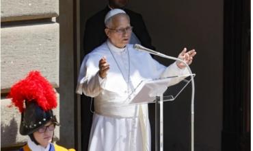 El papa León XIV llamó a discernir lo esencial ante el consumismo y la guerra