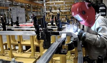 La mortalidad en el ámbito laboral argentino cayó un 79%, pero la litigiosidad es 23 veces que la de Chile