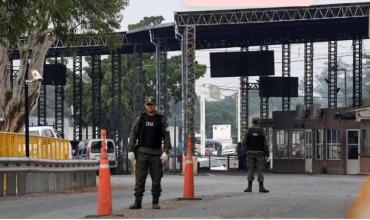 El Gobierno apunta contra el escándalo migratorio en España y afirma que en Argentina "las fronteras están mejor que nunca"