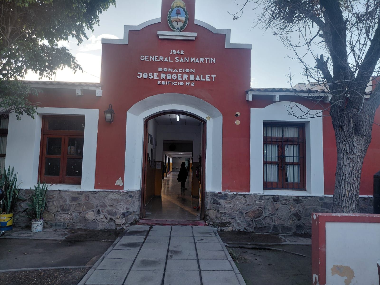 348197_1785764092.jpg