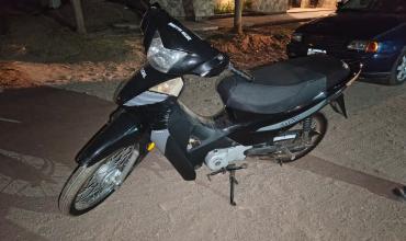 Una joven entregó una motocicleta al enterarse que había sido robada