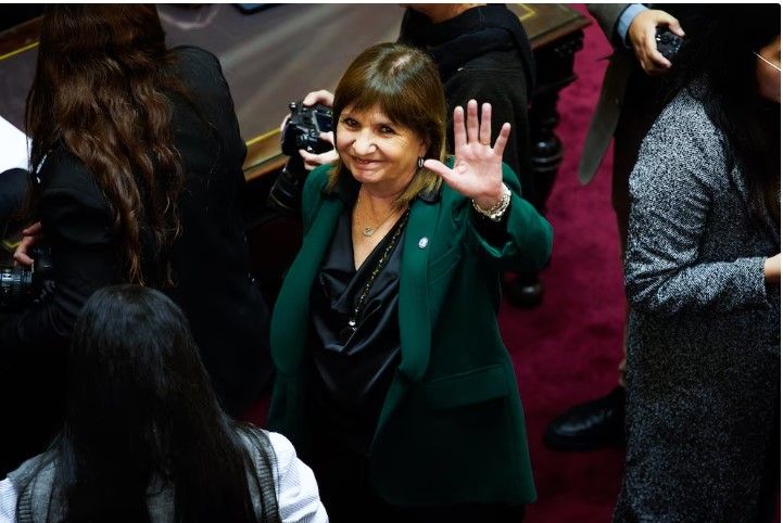348625_1786061237.jpg
