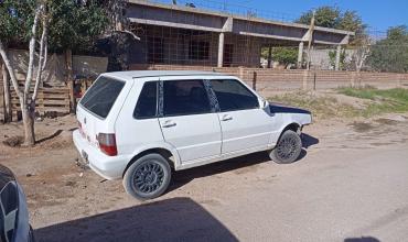 Robaron un auto, lo recuperaron horas después y hay un joven detenido en Aimogasta