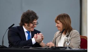 Milei habló sobre una posible fórmula presidencial con Patricia Bullrich y "el regreso de las milanesas" con Macri
