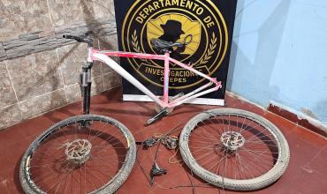 Encontraron una bicicleta abandonada en un terreno baldío de Chepes
