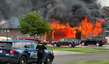 Un hombre mató a ocho personas en una reunión familiar, prendió fuego la casa y se quitó la vida