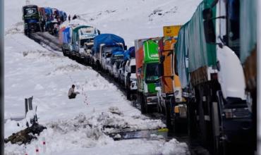 Nevadas y lluvias dejan más de 121.000 familias afectadas en Bolivia