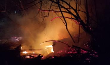 Controlaron un incendio de pastizales en avenida San Francisco y Suipacha