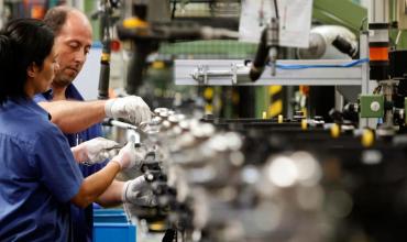 Crece la demanda de empleo, pero las empresas tienen dificultades para cubrir vacantes