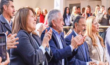 Quintela acusó al gobierno de Milei de ser “el más corrupto de la historia”
