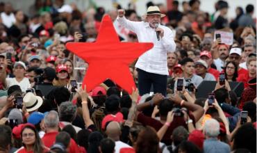 Lula criticó a Flávio Bolsonaro por negar el cambio climático: “Es irresponsable de quien aspira a gobernar un país”