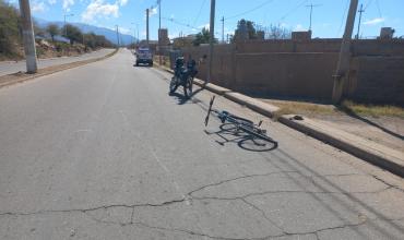 Un ciclista de 77 años cayó sobre la avenida Circunvalación en Chilecito