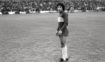 Murió Carlos "Loco" Salinas, el hombre que quedó en la historia de Boca y fue parte del pase de Maradona