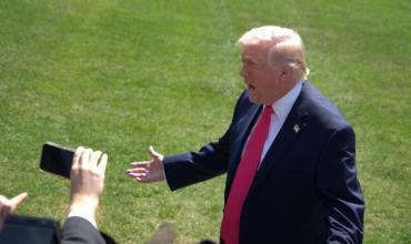 Trump, furioso contra quienes afirman que Estados Unidos afronta escasez de municiones