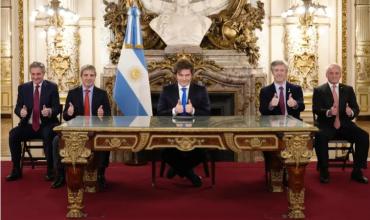 Junto al Gabinete, Javier Milei grabó la cadena nacional con anuncios sobre Malvinas