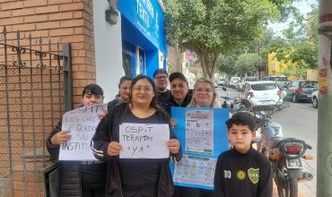 Familias reclaman por la falta de prestaciones de OSPIT para niños con discapacidad