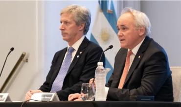 El titular del BCRA defendió la reforma de la Carta Orgánica y aclaró dónde se depositaron las reservas en oro