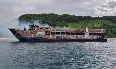 Se incendió un ferry frente a la costa de Filipinas: hay al menos cinco muertos y 86 desaparecidos