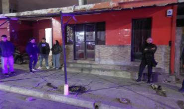 Un camión habría provocado el corte de un cable eléctrico en el barrio Alta Rioja