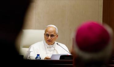 León XIV revocó los recortes salariales de cardenales y altos cargos del Vaticano
